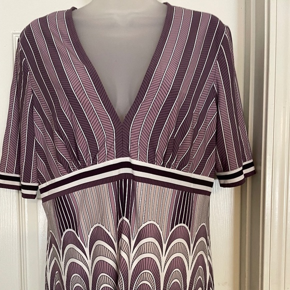 BCBGMaxAzria Art-Deco top, size L - Picture 2 of 5